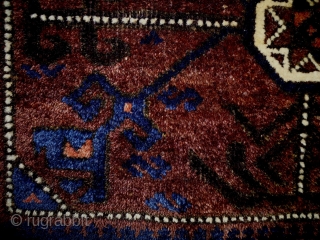Baluch Bagface
Size: 75x70cm (2.5x2.3ft)
Natural colors, made in circa 1910, thereis one old repair (see pic. 12).                 