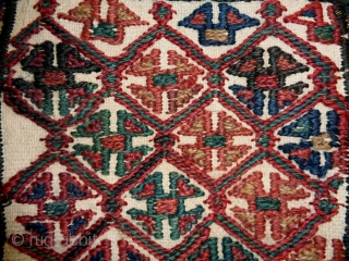 Baluch Soumakh Korjin
Size: 42x79cm (1.4x2.6ft)
Natural colors, made in circa 1910                       