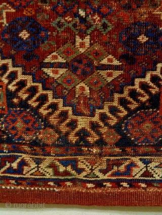 Very Fine Qasqhay Bagface
Size: 74x65cm
Natural colors, made in circa 1910                       