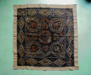 Ottoman Textile
Size: 92x90cm
Silver thread, made in period 1920                         