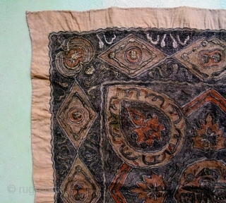 Ottoman Textile
Size: 92x90cm
Silver thread, made in period 1920                         