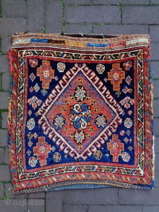 1880 Qasqhay/Kashkuli Bag Complete
Size: 53x56cm (1.8x1.9ft)
Natural colors                          