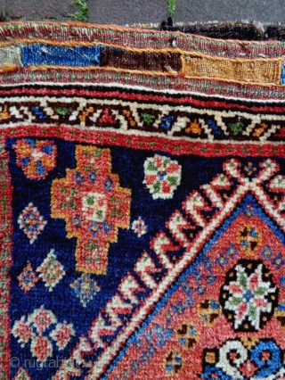 1880 Qasqhay/Kashkuli Bag Complete
Size: 53x56cm (1.8x1.9ft)
Natural colors                          