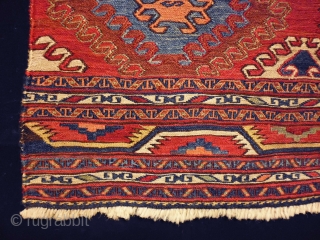 Soumakh
Size: 54x47cm (1.8x1.6ft)
Synthetic orange, circa 80-90 years old                         