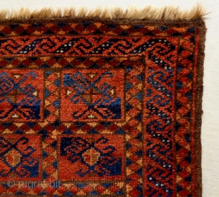 Interesting Kyrgyz Dowry
Size: 68x61cm
Natural colors (except the orange color is faded), circa 80 years old                  