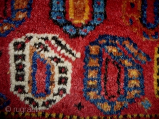 Afshar Boteh
Size: 79x58cm (2.6x1.9ft)
Natural colors, full pile, made in circa 1910                      