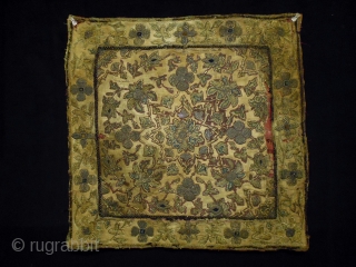 18th Century Ottoman Textile
Size: 41x40cm (1.4x1.3ft)                           