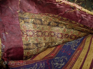 18th Century Ottoman Textile
Size: 41x40cm (1.4x1.3ft)                           
