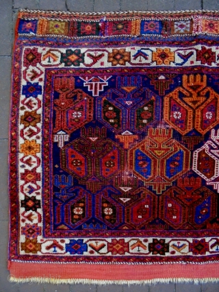 Afshar Bagface
Size: 94x65cm
Natural colors, made in period 1910                         