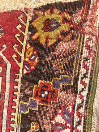 Kazak Fragment
1880 year
2 pieces with swastika motifs
Width 58 cm - height 65 cm
Shipping included

gunduzhali88@gmail.com                   