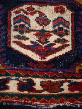 Afshar Bagface
Size: 69x50cm (2.3x1.7ft)
Natural colors, circa 80-90 years old                        