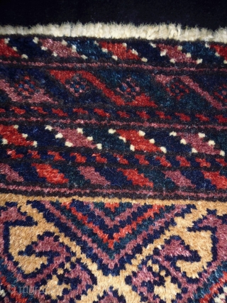 Belouch
Size: 49x84cm (1.6x2.8ft)
Natural colors, made in circa 1910/20                         