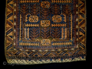 Special Baluch
Size: 50x93cm
Natural colors, madein circa 1910                          