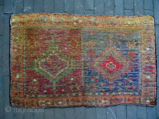 Kurdish Mafrash
Size: 95x58cm
Super wool quality, made in period 1910                        