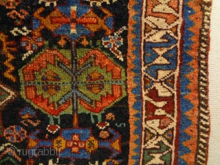 Vey Fine Kamseh/Qasqhay bagface
Size: 65x52cm
Natural colors (except the red color is not natural), made in circa 1910/20                