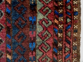 19th Century Fine Baluch Balisth
Size: 59x108cm
Natural colors                          