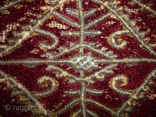 1850/70 Ottoman Greece Textile
Size: 75x44cm (2.5x1.5ft)
The thread used for the embroidered is silk                    