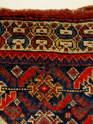 Kurdish Bagface
Size: 65x63cm
Natural colors (except the red color is probably not natural), made in circa 1910/20                 