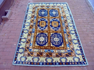 Tibetian Rug
Size: 119x180cm
Natural colors,                             