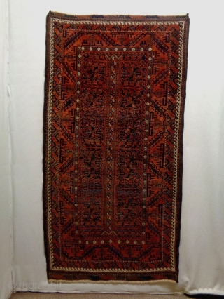Fine Baluch
Size: 100x185cm
Natural colors, made in circa 1910/20                         