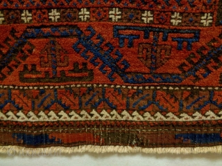 Fine Baluch
Size: 100x185cm
Natural colors, made in circa 1910/20                         