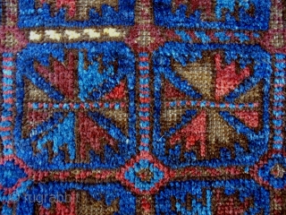 19th Century Baluch Bagface
Size: 62x57cm
Natural colors                           