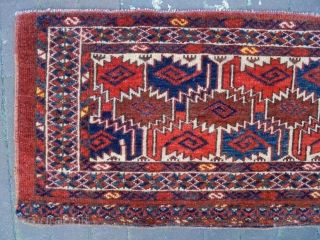 Fine Universal Turkmen Penjerelik
Size: 153x34cm
Made in period 1910/20                         