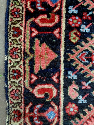 Kurdish Posti
Size: 62x92cm (2.1x3.1ft)
Natural colors, circa 90 years old, the bottom heanend is not original                  