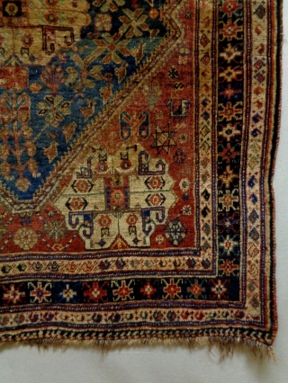 19th Century Very Fine Qasqhay
Size: 120x142cm
Natural colors                          