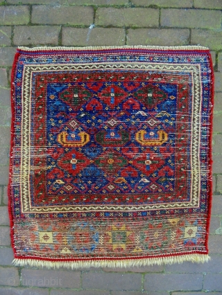 Kurdish bagface
Size: 66x68cm
Natural colors, super wool quality, circa 80 - 90 years old                    