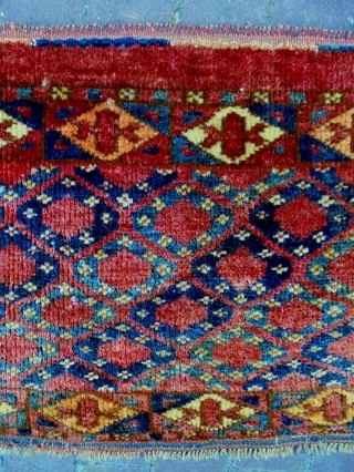 19th Century Turkmen Torba
Size: 100x32cm
Natural colors (except the apricot color is a little bit faded)                  