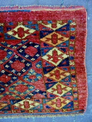 19th Century Turkmen Torba
Size: 100x32cm
Natural colors (except the apricot color is a little bit faded)                  