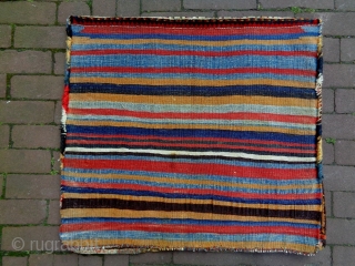 Qasqhay Bag
Size: 68x62cm (2.3x2.1ft)
Natural colors (except the red color is probably not natural), made in circa 1910/20                