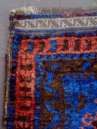 19th Century Two Baluch Bags
Size: 43x46cm and 32x36cm
Natural colors                        