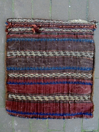 19th Century Two Baluch Bags
Size: 43x46cm and 32x36cm
Natural colors                        