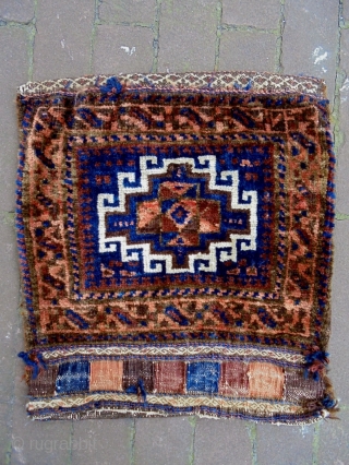 19th Century Two Baluch Bags
Size: 43x46cm and 32x36cm
Natural colors                        