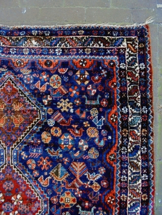 19th Century Fine Qasqhay
Size: 130x164cm
Natural colors                           