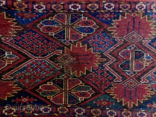 Bashir Penjerelik
Size: 140x44cm (4.7x1.5ft)
Natural colors, made in circa 1910, the right selvage is not original                  