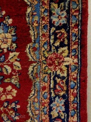 Fine Lawar Kirman
Size: 52x71cm
Natural colors, made in circa 1910/20                        