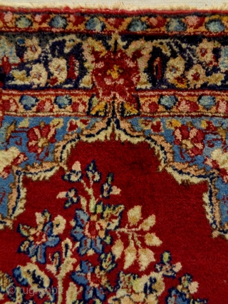 Fine Lawar Kirman
Size: 52x71cm
Natural colors, made in circa 1910/20                        