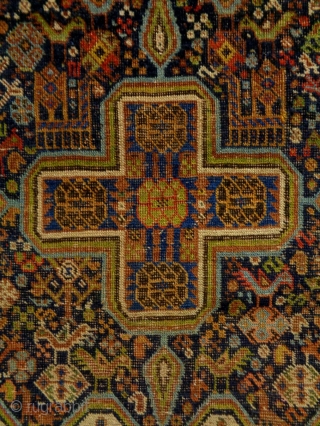 Universal Qasqhay/Kashkuli
Size: 127x163cm
Natural colors, made in circa 1910                         