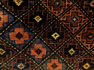 19th Century Baluch
Size: 90x80cm
Natural colors                            