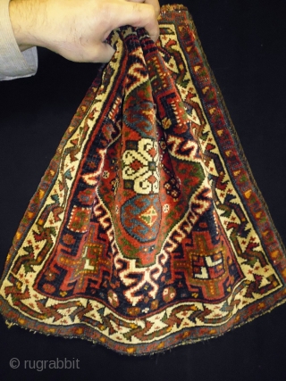 1910 Universal Qasqhay Bag Complete
Size: 53x47cm (1.8x1.6ft)
Natural colors, there is an overcast at the top left corner                