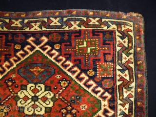 1910 Universal Qasqhay Bag Complete
Size: 53x47cm (1.8x1.6ft)
Natural colors, there is an overcast at the top left corner                