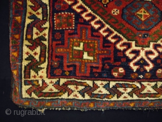 1910 Universal Qasqhay Bag Complete
Size: 53x47cm (1.8x1.6ft)
Natural colors, there is an overcast at the top left corner                