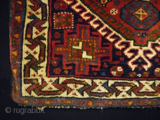 1910 Universal Qasqhay Bag Complete
Size: 53x47cm (1.8x1.6ft)
Natural colors, there is an overcast at the top left corner                