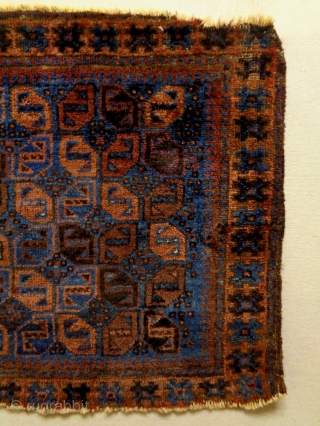 19th Century Baluch Bagfaces
Size: 60x53cm and 70x58cm
Natural colors                         