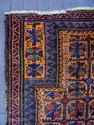 Baluch Prayer Rug
Size: 83x104cm
Natural colors, made in circa 1910                        