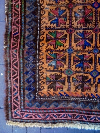 Baluch Prayer Rug
Size: 83x104cm
Natural colors, made in circa 1910                        