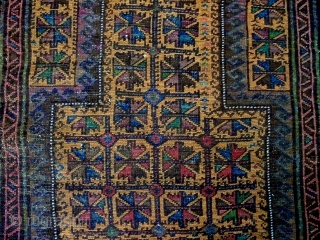 Baluch Prayer Rug
Size: 83x104cm
Natural colors, made in circa 1910                        